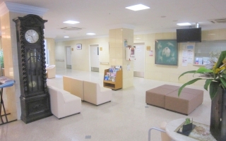 岡本石井病院待合室